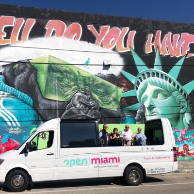 Bus Tour Group Posing at Wall in Wynwood Miami!